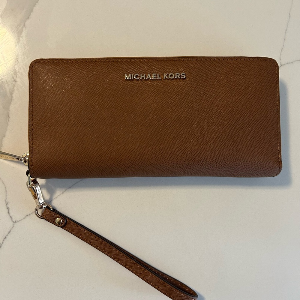 Michael Kors Jet Set Large Leather Continental Wallet Clutch Wristlet